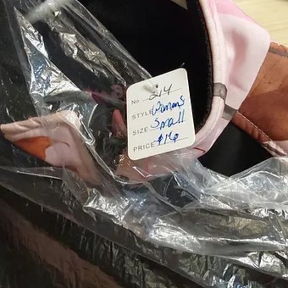 Burley Girl Black w/PinkCamo Waterproof Hunting Jacket, Women's Small - Picture 2 of 5